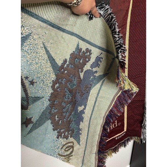 Walt Disney Mickey Mouse 4 Parks Fringed Throw - Picture 6 of 8